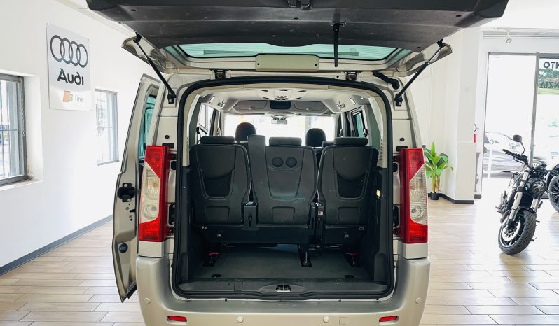 
								Fiat Scudo 2.0 MJT/136 PL Combi 8 posti (M1) full									