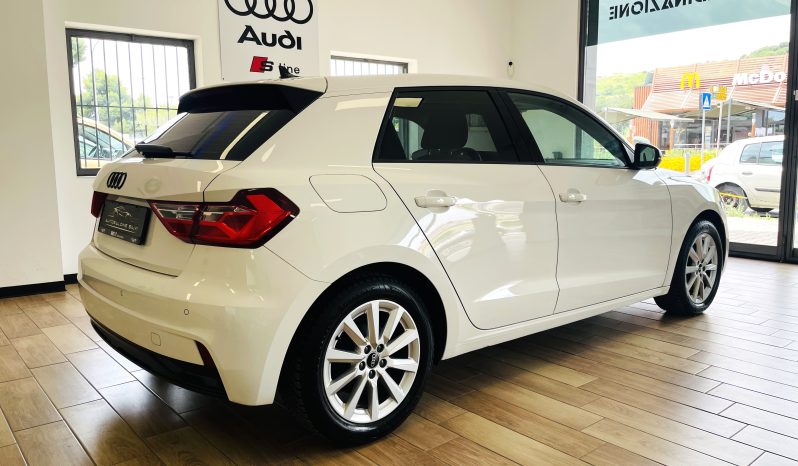 
								Audi A1 SPB 25 TFSI full									