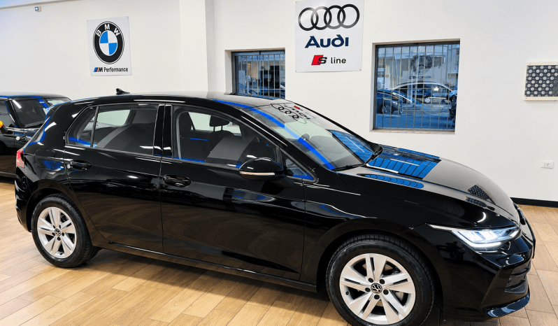 
								Volkswagen Golf 2.0 TDI 115 CV Life full									