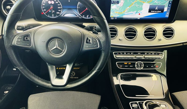 
								Mercedes-benz E 220 BlueTEC Sport 9G-TRONIC full									