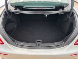
										Mercedes-benz E 220 BlueTEC Sport 9G-TRONIC full									
