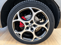 
										Alfa Romeo Tonale 1.3 280 CV PHEV AT6 Q4 Veloce full									